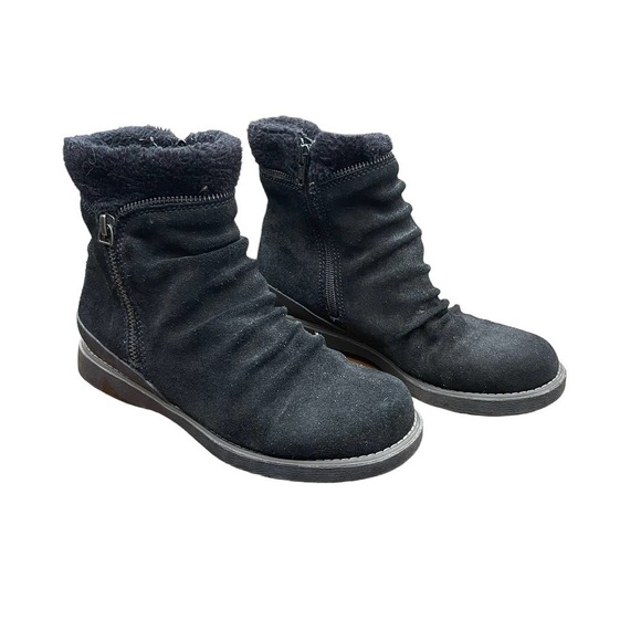 BareTraps Larkspur Black Suede Water Resistant Side-Zip Ankle Boots - Size 6 - Picture 16 of 16